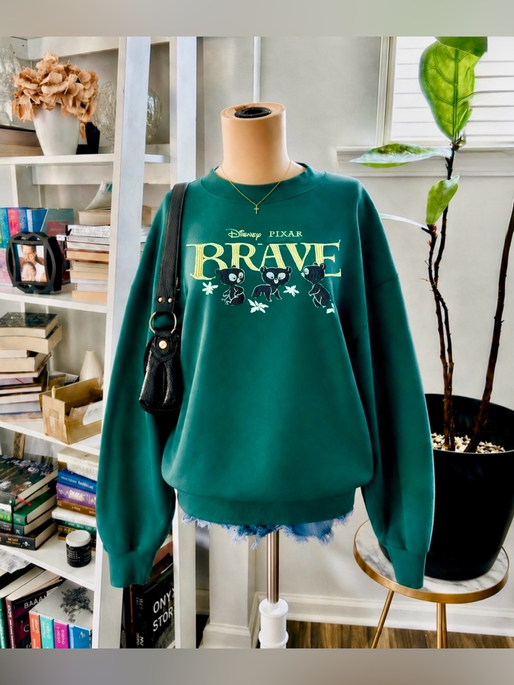 Disney Our Universe Pixar Brave Bear Brothers Crewneck BoxLunch Exclusive XL